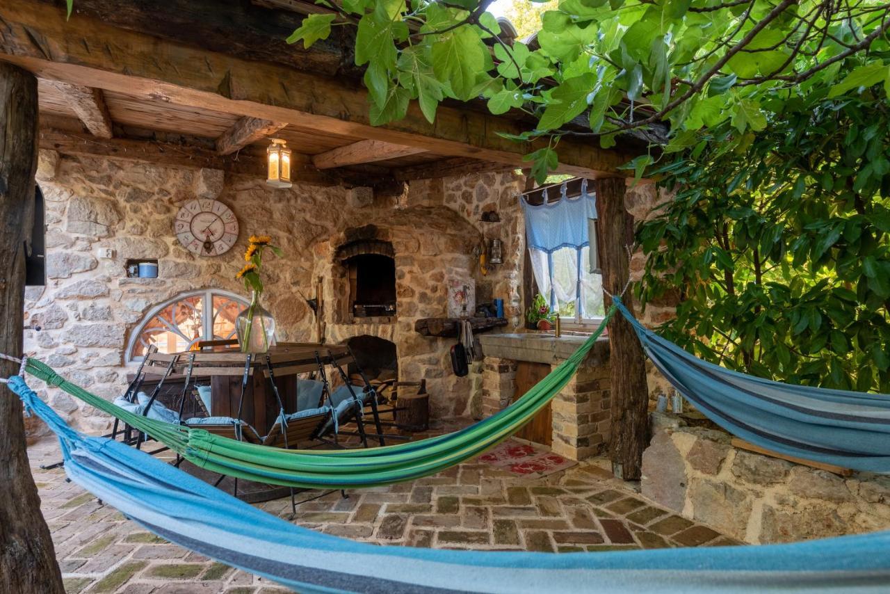 Villa Festina Lente - Cosy & Authentic Villa With Private Heated Pool Dobrinj Kültér fotó